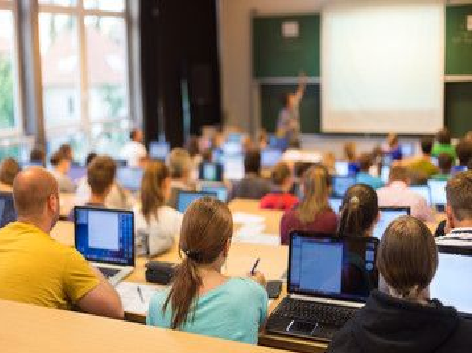 image of an It class being taught by an intrusctorS